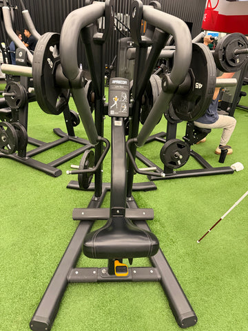 Precor Discovery Series Plate Loaded Low Row