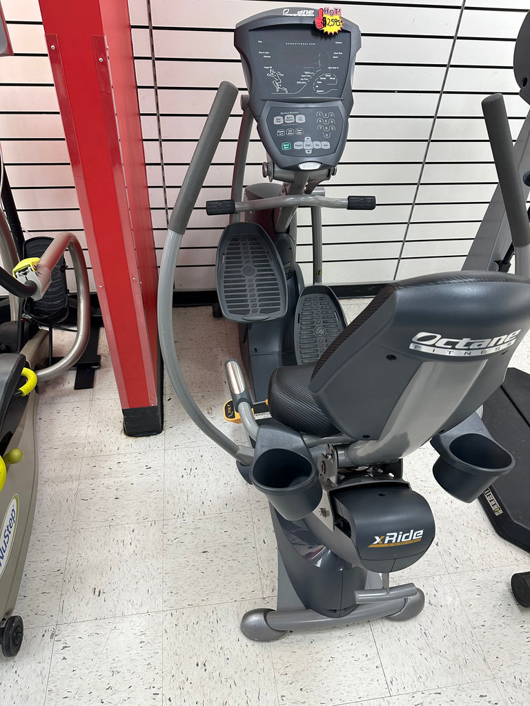 Octane Fitness XR6000 Recumbent Elliptical