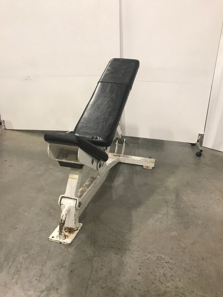 Life Fitness Adjustable Bench (USED)